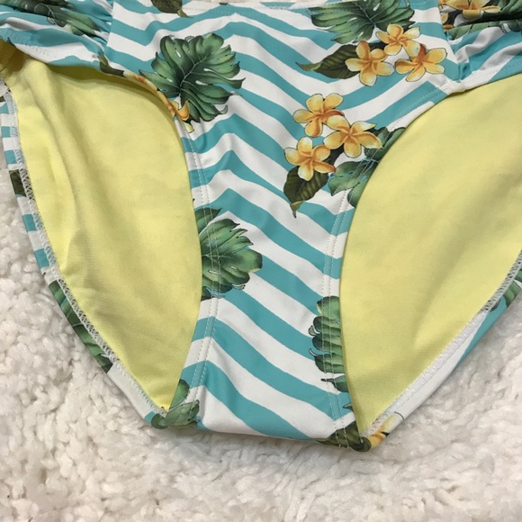 New! Marilyn Monroe Floral Swim Bikini Bottoms M - Picture 7 of 9